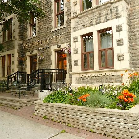 Gite University Bed And Breakfast Montreal Bagian luar foto