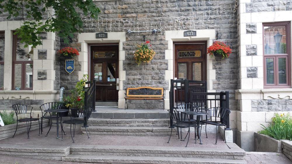 Gite University Bed And Breakfast Montreal Bagian luar foto