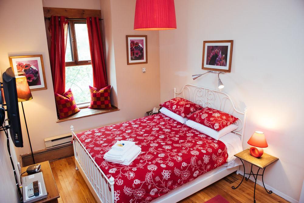 Gite University Bed And Breakfast Montreal Bagian luar foto